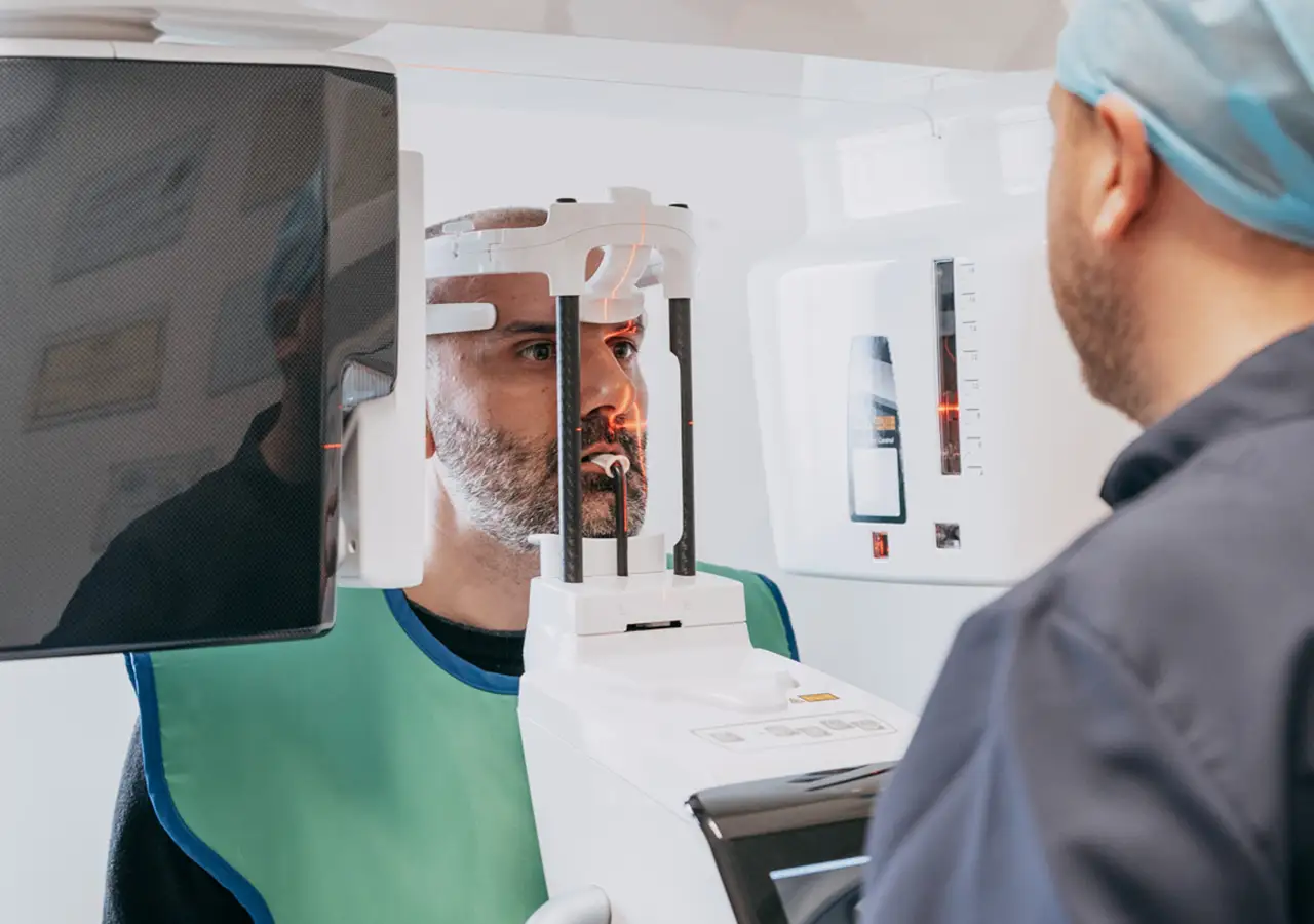 CBCT con braccio per teleradiografie - Studio Dentistico a Olbia - Rehabilita - Dott.ri Farre e Tilli CBCT con braccio per teleradiografie - Studio Dentistico a Olbia - Rehabilita - Dott.ri Farre e Tilli