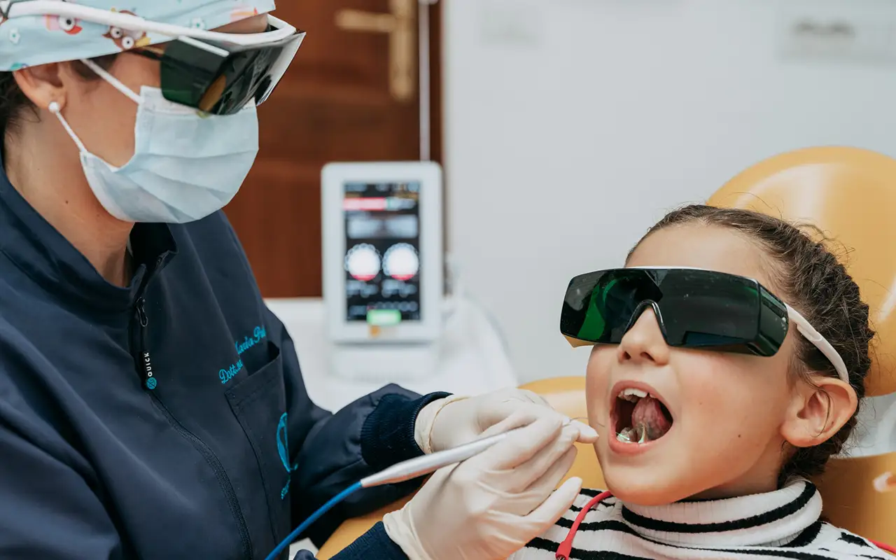 Sintomi di una deglutizione disfunzionale - Studio Dentistico a Olbia - Rehabilita - Dott.ri Farre e Tilli Sintomi di una deglutizione disfunzionale - Studio Dentistico a Olbia - Rehabilita - Dott.ri Farre e Tilli