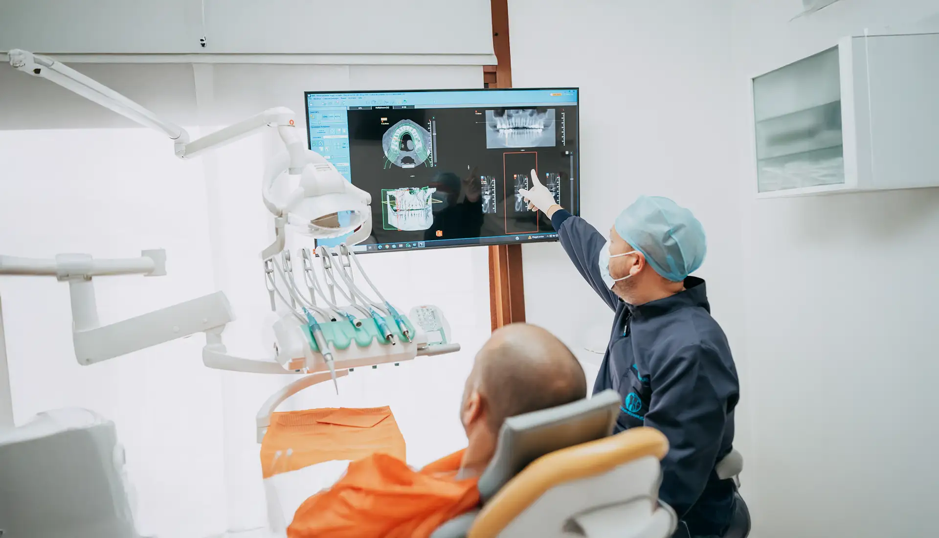 Chirurgia Orale - Studio Dentistico a Olbia - Rehabilita - Dott.ri Farre e Tilli